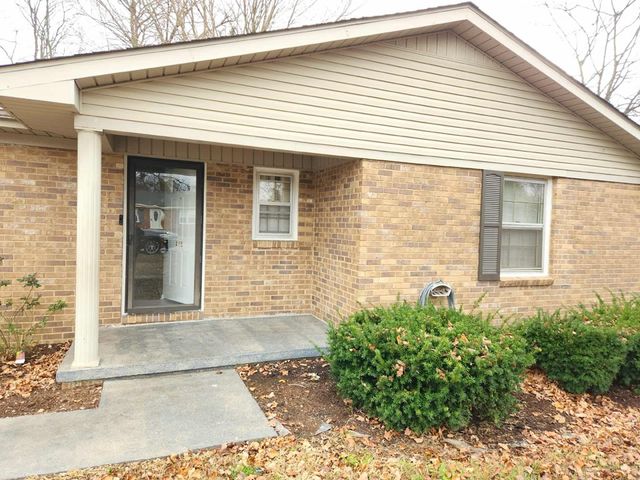 415 Linda Dr, Hopkinsville, KY 42240