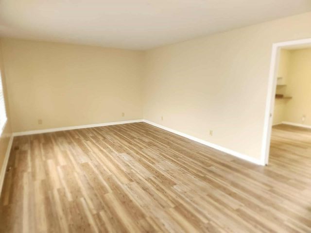 415 Linda Dr, Hopkinsville, KY 42240