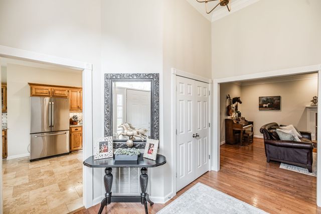 1075 Fannie Nicholson Rd, Chapmansboro, TN 37035