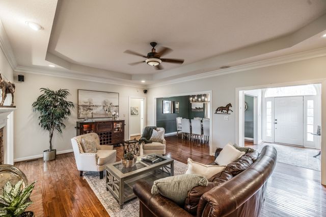 1075 Fannie Nicholson Rd, Chapmansboro, TN 37035