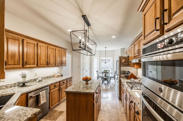 1075 Fannie Nicholson Rd, Chapmansboro, TN 37035