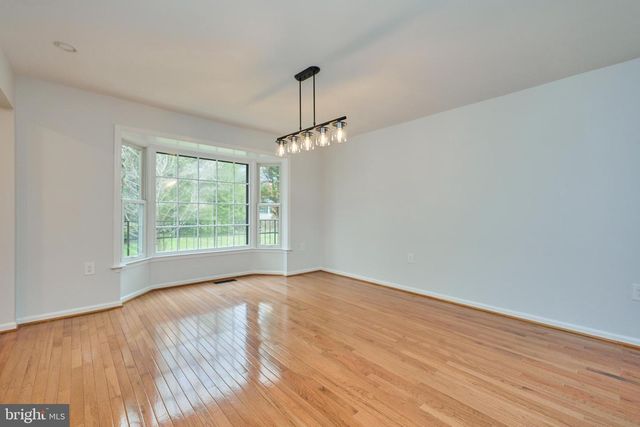 6218 HOMESPUN LN, Falls Church, VA 22044