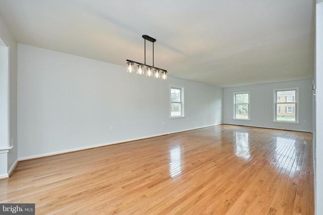 6218 HOMESPUN LN, Falls Church, VA 22044