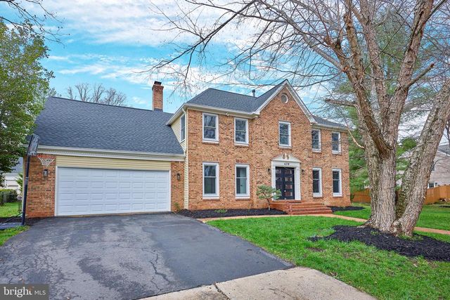 6218 HOMESPUN LN, Falls Church, VA 22044