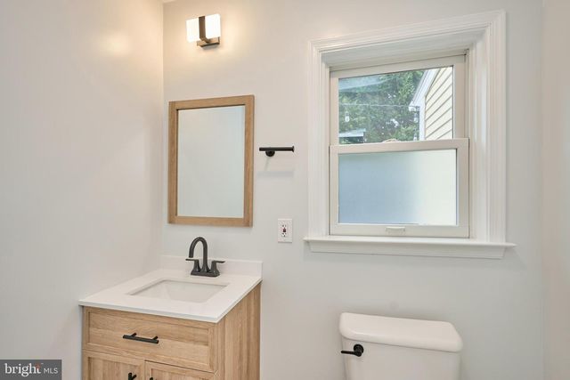 6218 HOMESPUN LN, Falls Church, VA 22044