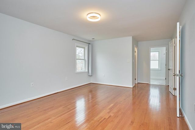 6218 HOMESPUN LN, Falls Church, VA 22044