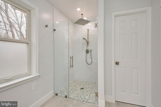 6218 HOMESPUN LN, Falls Church, VA 22044