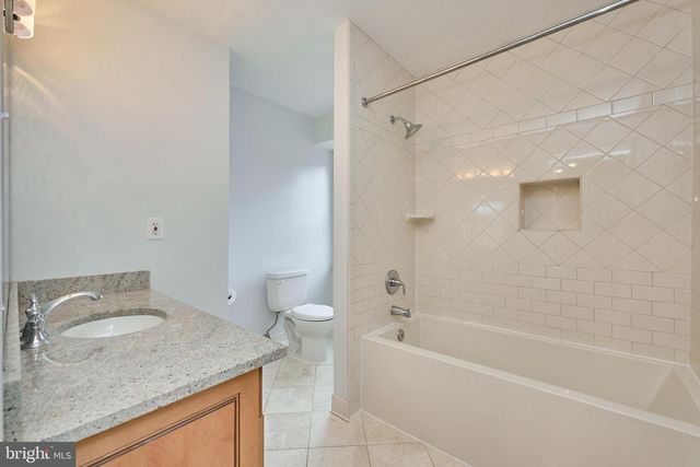 6218 HOMESPUN LN, Falls Church, VA 22044