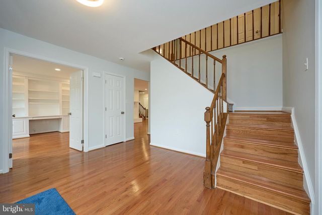 6218 HOMESPUN LN, Falls Church, VA 22044