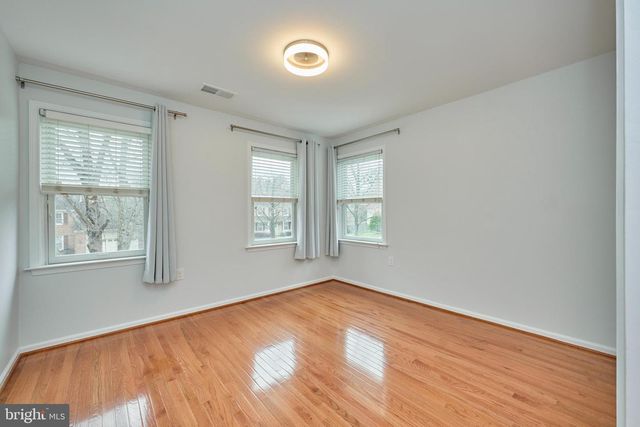 6218 HOMESPUN LN, Falls Church, VA 22044