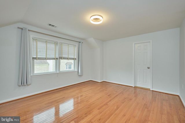 6218 HOMESPUN LN, Falls Church, VA 22044