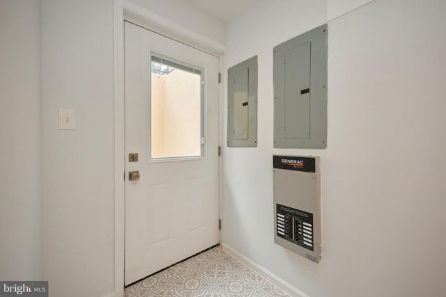 6218 HOMESPUN LN, Falls Church, VA 22044