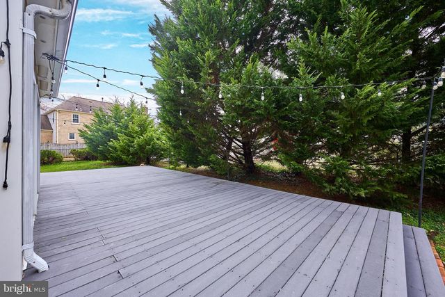 6218 HOMESPUN LN, Falls Church, VA 22044