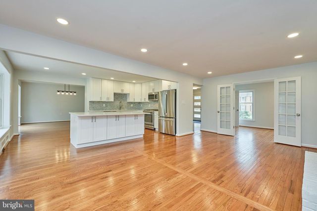 6218 HOMESPUN LN, Falls Church, VA 22044