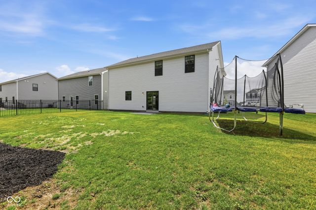 940 Red Hills Court, Lebanon, IN 46052