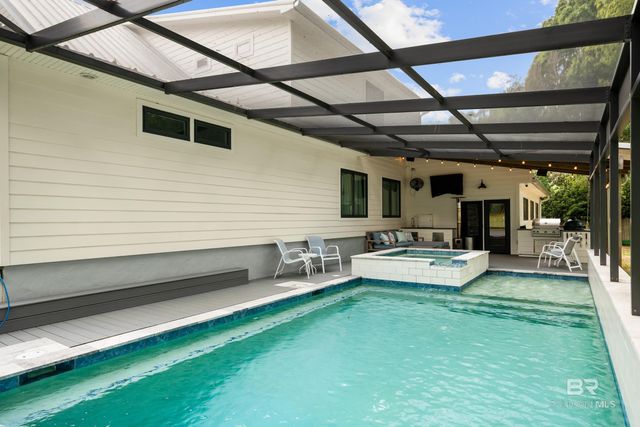 703 Jordan Lane, Daphne, AL 36526