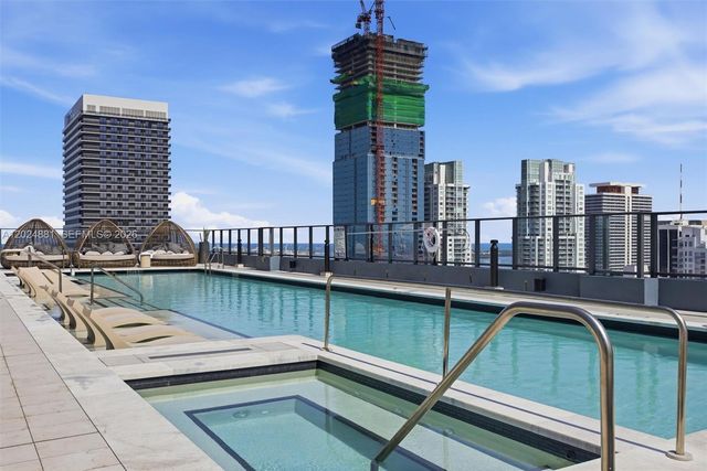 121 NE 5th St 1712, Miami, FL 33132