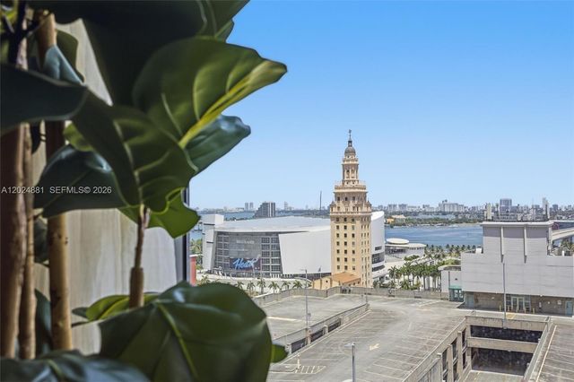 121 NE 5th St 1712, Miami, FL 33132
