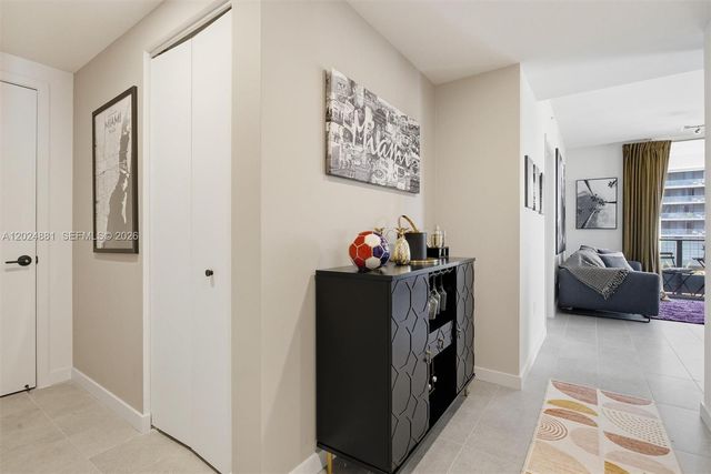 121 NE 5th St 1712, Miami, FL 33132