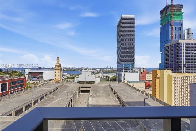 121 NE 5th St 1712, Miami, FL 33132