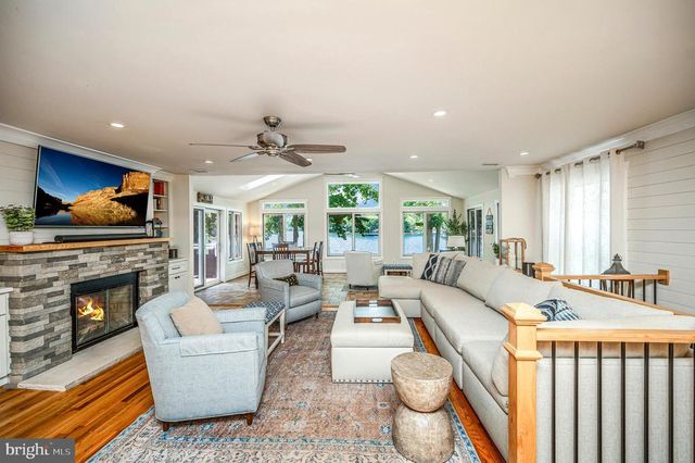 3113 LAKEVIEW PKWY, Locust Grove, VA 22508