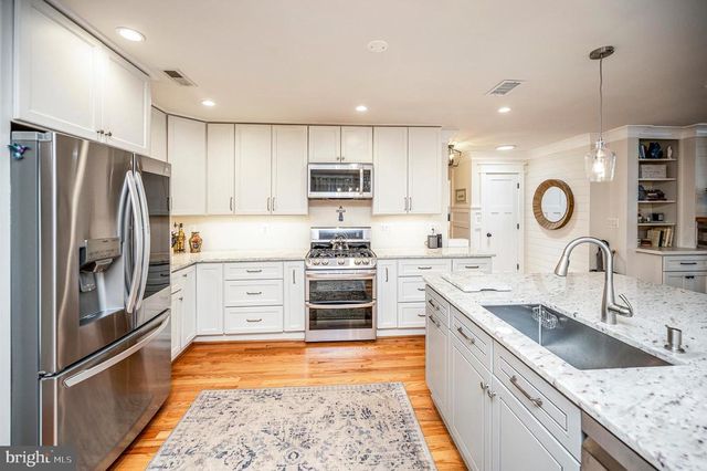 3113 LAKEVIEW PKWY, Locust Grove, VA 22508
