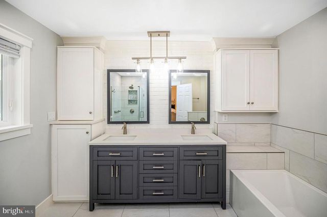 3113 LAKEVIEW PKWY, Locust Grove, VA 22508
