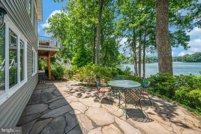 3113 LAKEVIEW PKWY, Locust Grove, VA 22508