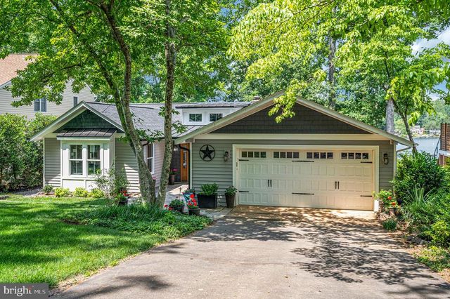 3113 LAKEVIEW PKWY, Locust Grove, VA 22508