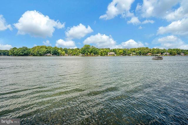 3113 LAKEVIEW PKWY, Locust Grove, VA 22508