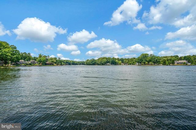3113 LAKEVIEW PKWY, Locust Grove, VA 22508