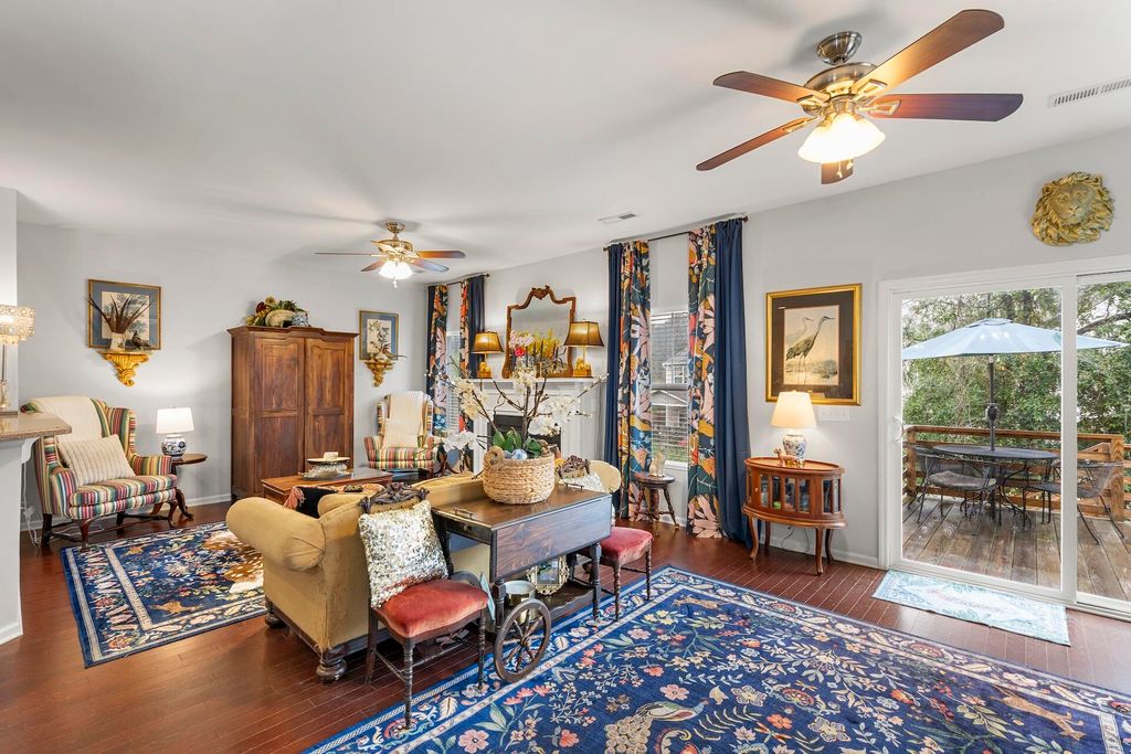 Image 10 of property listing at 467 Sanders Farm Lane, Wando, SC 29492