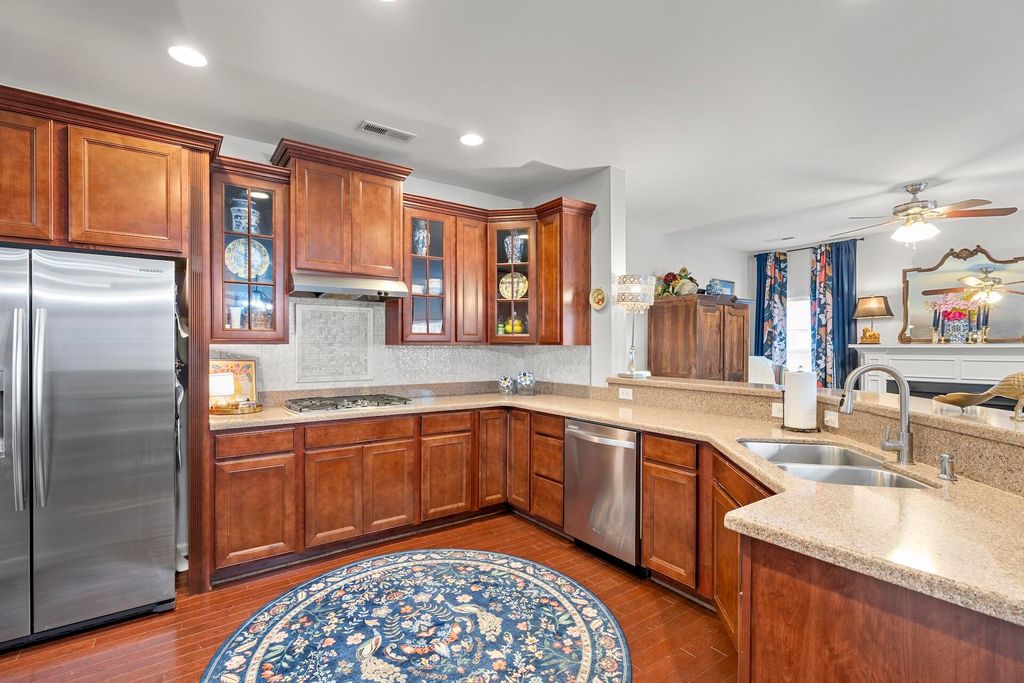 Image 14 of property listing at 467 Sanders Farm Lane, Wando, SC 29492