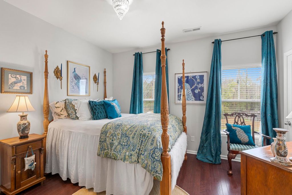 Image 15 of property listing at 467 Sanders Farm Lane, Wando, SC 29492