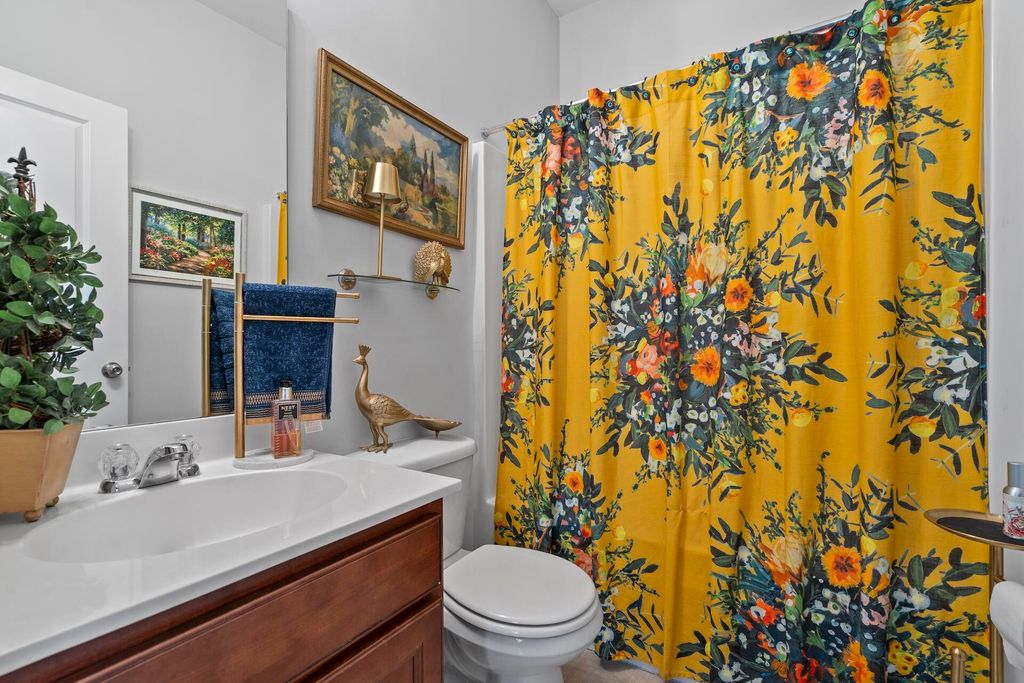 Image 17 of property listing at 467 Sanders Farm Lane, Wando, SC 29492