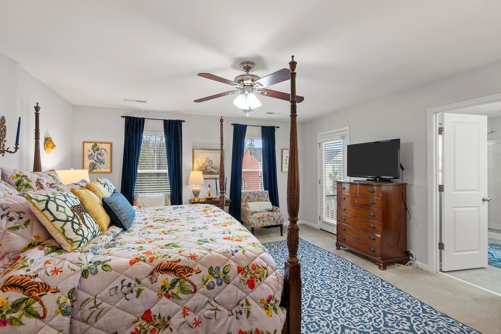 Image 19 of property listing at 467 Sanders Farm Lane, Wando, SC 29492