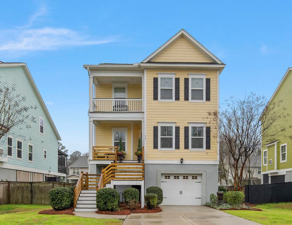 Image 2 of property listing at 467 Sanders Farm Lane, Wando, SC 29492