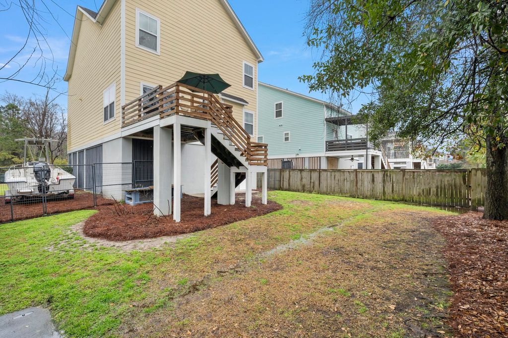 Image 32 of property listing at 467 Sanders Farm Lane, Wando, SC 29492