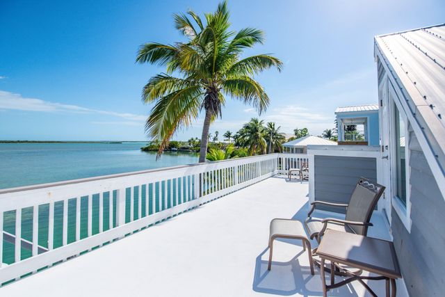 15 Bay Drive, Saddlebunch, FL 33040
