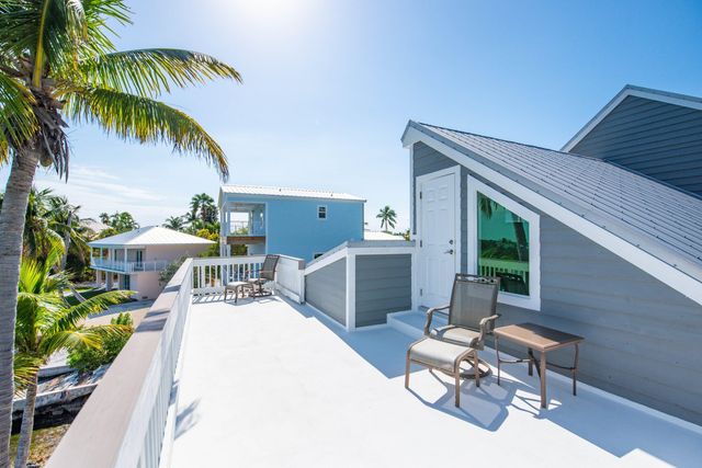 15 Bay Drive, Saddlebunch, FL 33040