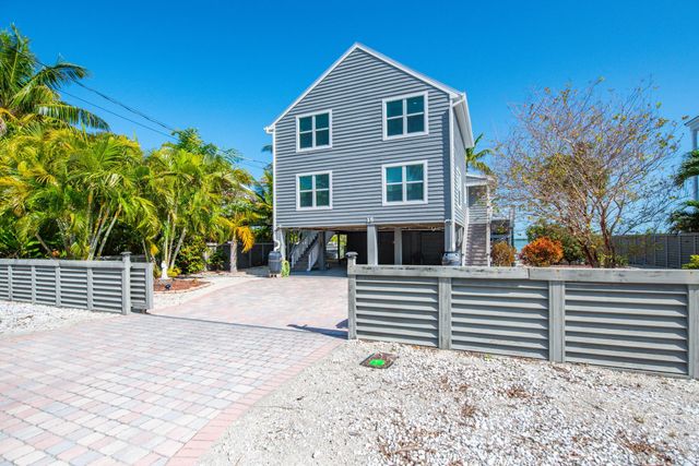 15 Bay Drive, Saddlebunch, FL 33040