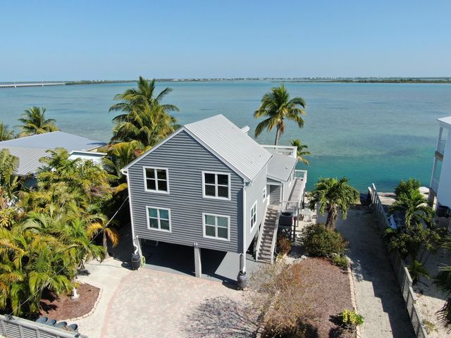 15 Bay Drive, Saddlebunch, FL 33040