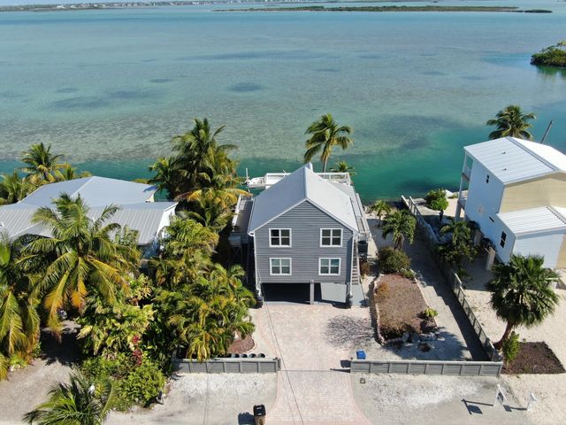 15 Bay Drive, Saddlebunch, FL 33040