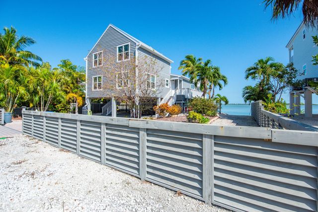 15 Bay Drive, Saddlebunch, FL 33040