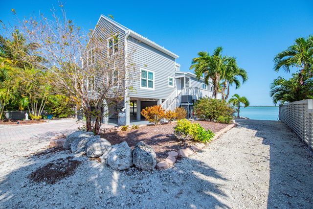 15 Bay Drive, Saddlebunch, FL 33040