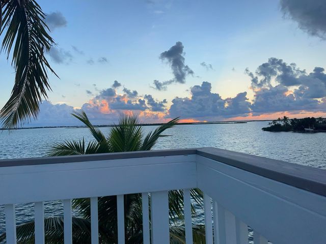 15 Bay Drive, Saddlebunch, FL 33040