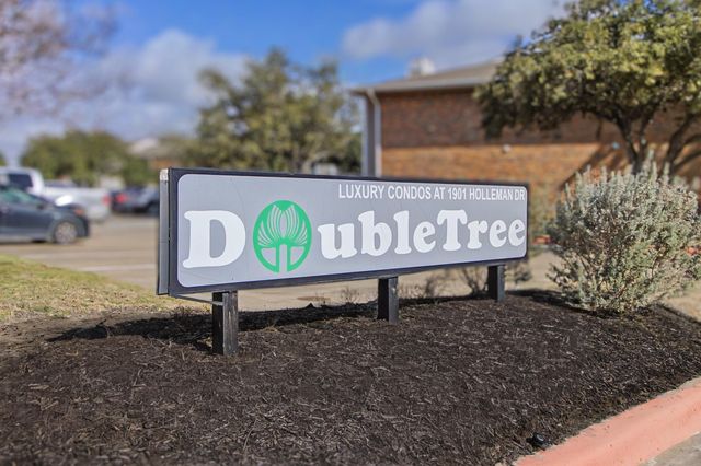 1901 Holleman Drive W 502, College Station, TX 77840