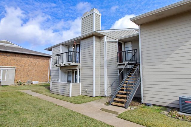 1901 Holleman Drive W 502, College Station, TX 77840