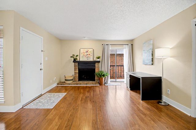 1901 Holleman Drive W 502, College Station, TX 77840