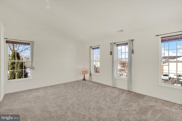 3101 REX DR, York, PA 17402